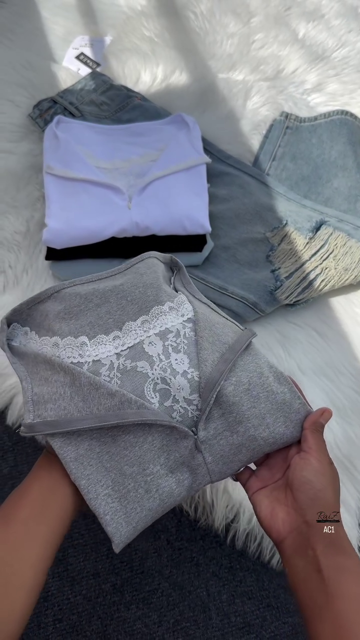 Women’s Grey Lace Detail V-Neck Short Sleeve Top - Image 2