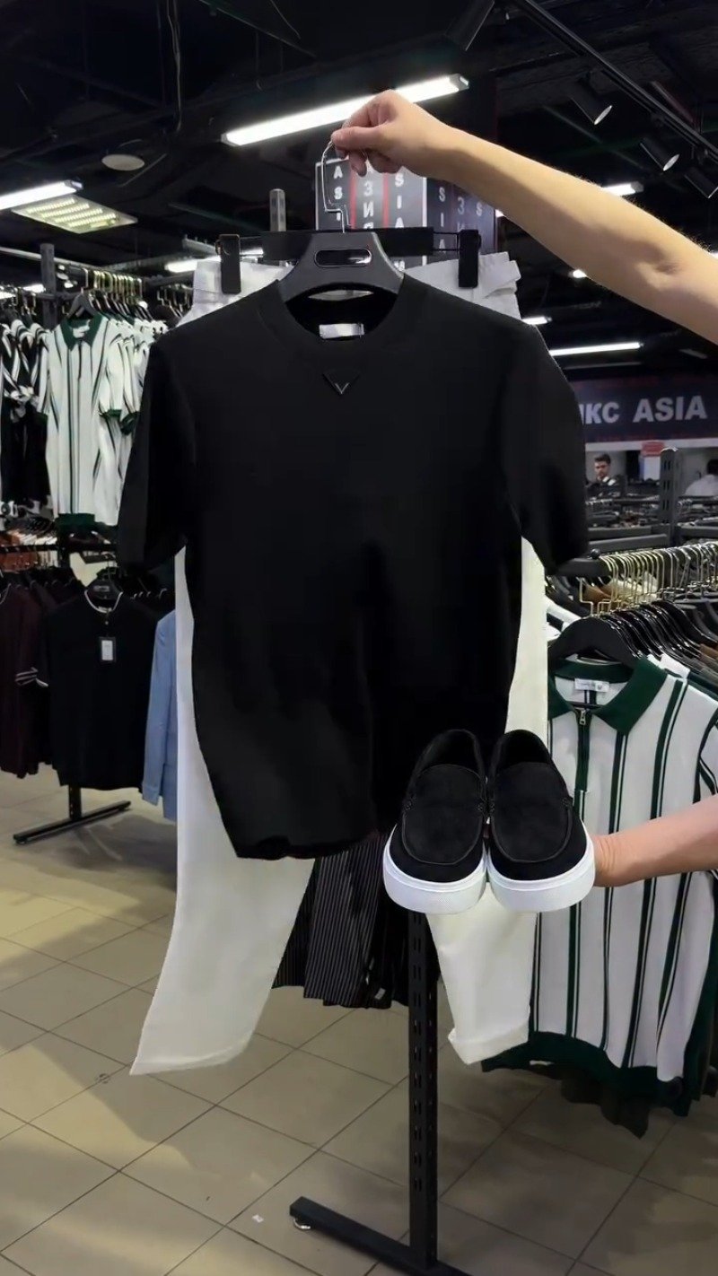 Minimalist Casual Tee & Pant Co-ord Set with Suede Slip-ons – Available in Jet Black & Off-White