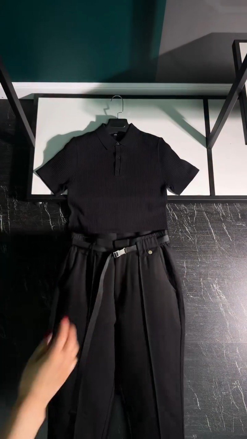 Minimalist Urban Co-ord Set with Ribbed Polo & Utility Trousers