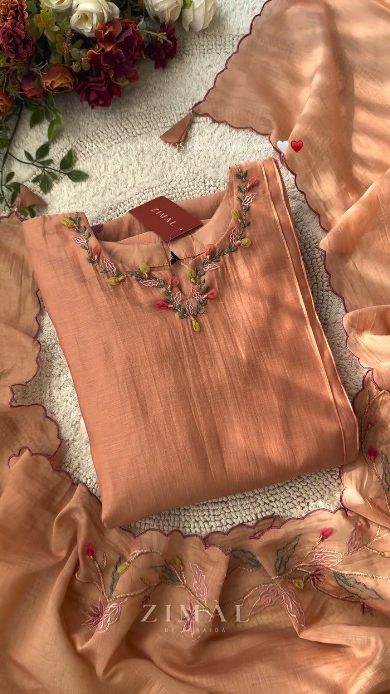 Zimal Peach Embroidered Kurta & Scalloped Dupatta Set